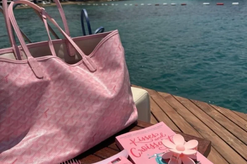 Gucci Organizer: Where Luxury Meets Everyday Handbag Practicality